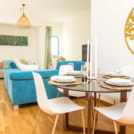 Апартаменты Sea And Marina View - Marina View & Pool & Garage