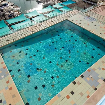Sea And Marina View - Marina View & Pool & Garage Apartment
